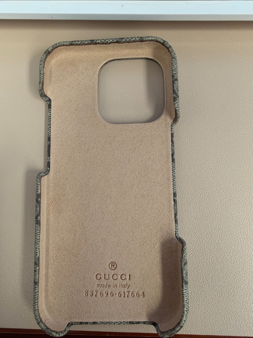 Gucci Gray GG Monogram Phone Case APPLE 16 pro - Picture 2 of 2